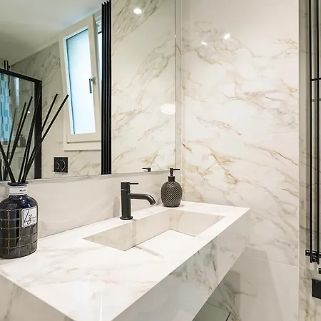 Luxury Apartment - Kuki Stay Ponte Vecchio Florence Extérieur photo