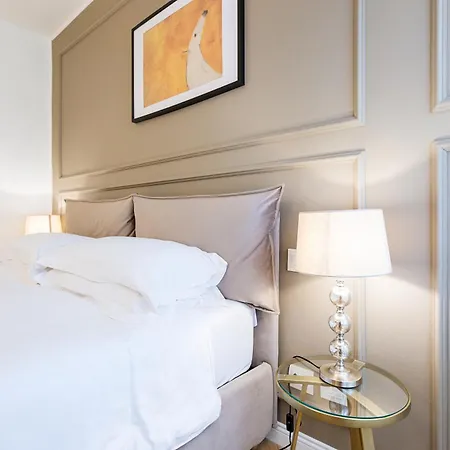 Luxury Apartment - Kuki Stay Ponte Vecchio Florence Extérieur photo